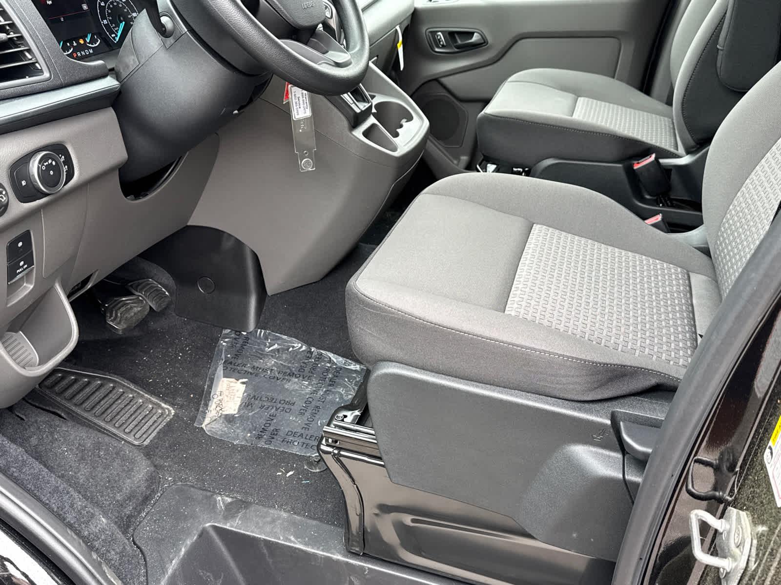 2024 Ford Transit Passenger XLT