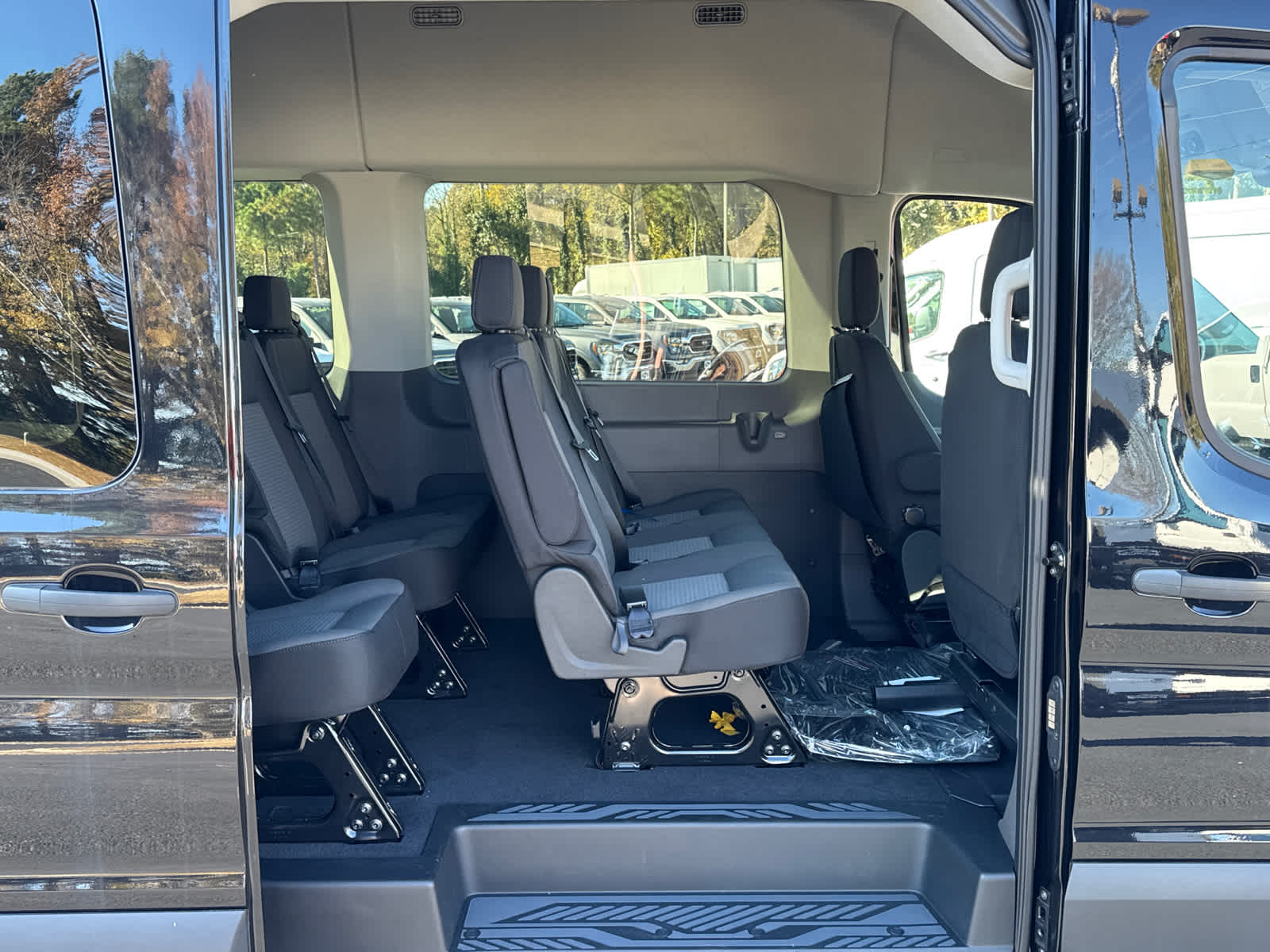 2024 Ford Transit Passenger XLT