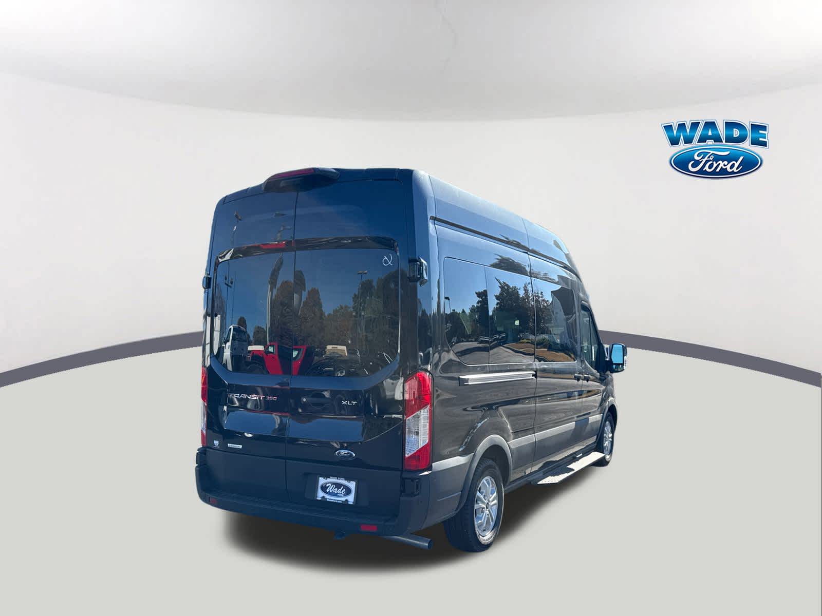 2024 Ford Transit Passenger XLT