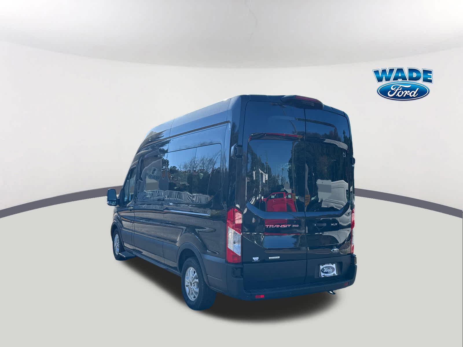 2024 Ford Transit Passenger XLT
