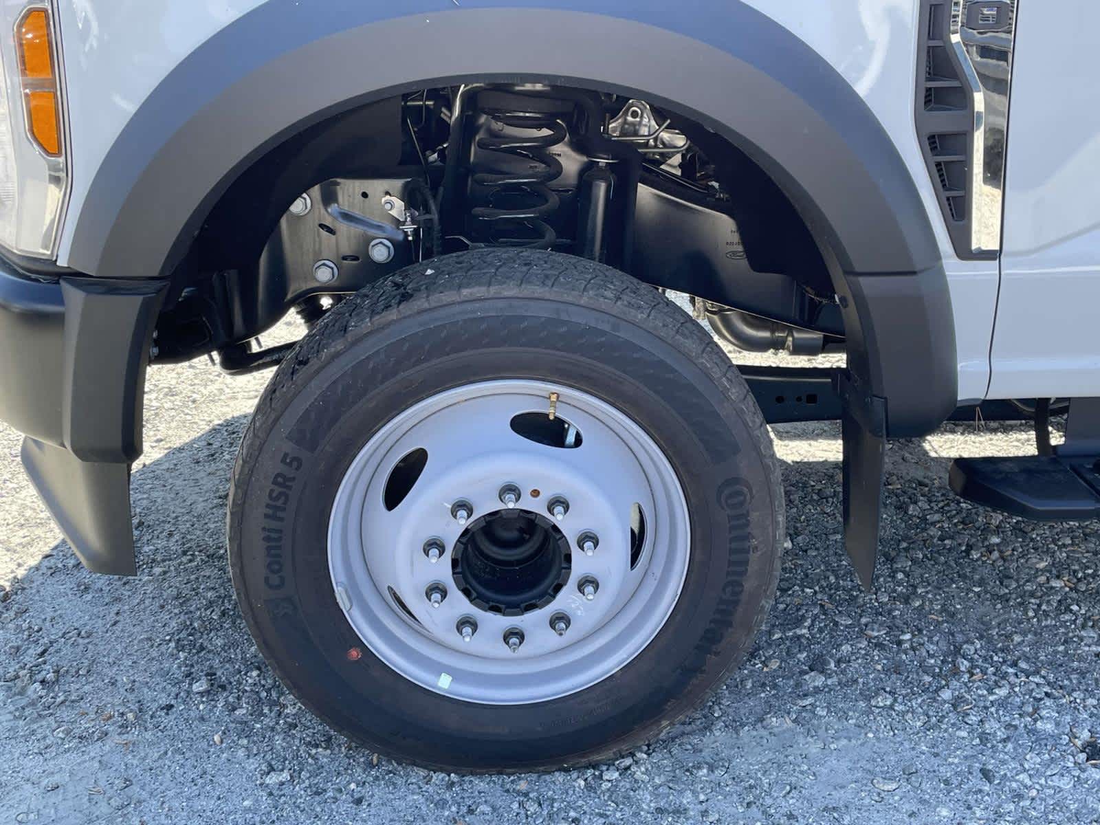 2024 Ford Super Duty F-550 DRW XL