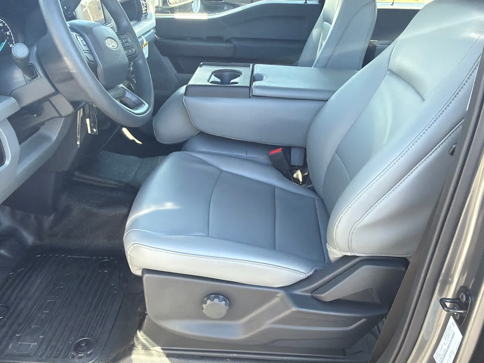 2024 Ford Super Duty F-550 DRW XL