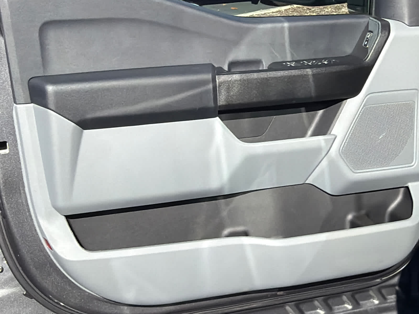 2024 Ford Super Duty F-550 DRW XL