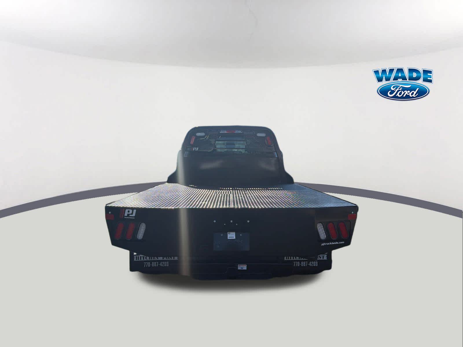 2024 Ford Super Duty F-550 DRW XL