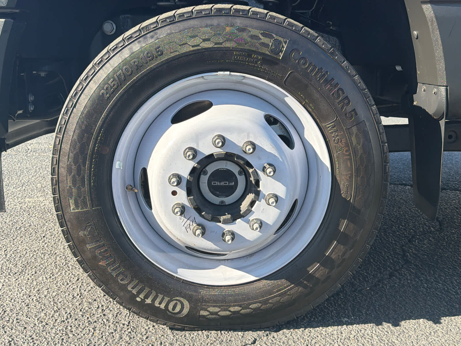 2024 Ford Super Duty F-550 DRW XL