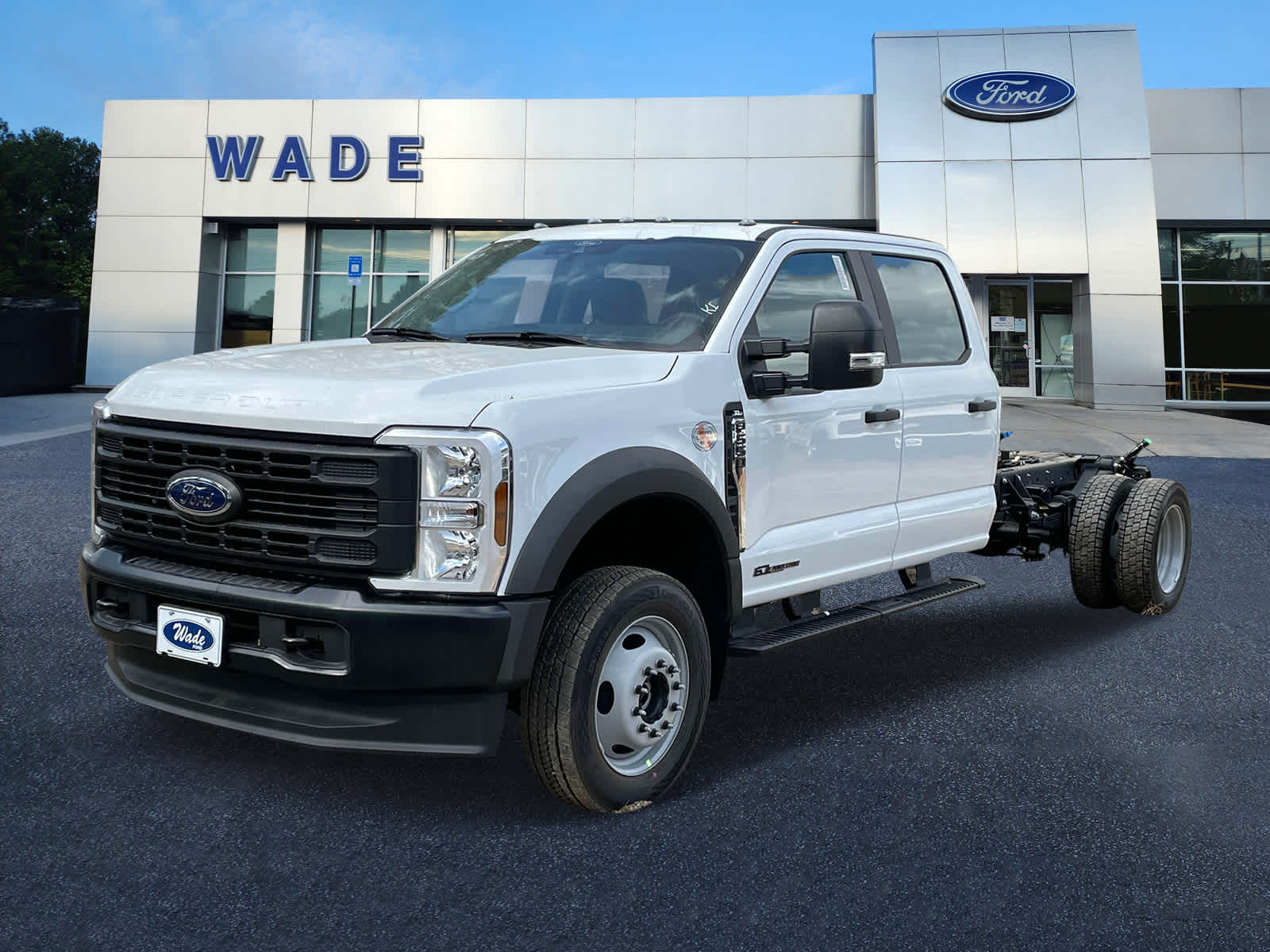 2024 Ford Super Duty F-550 DRW XLT
