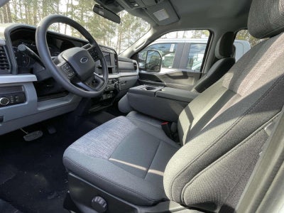 2024 Ford Super Duty F-550 DRW XLT