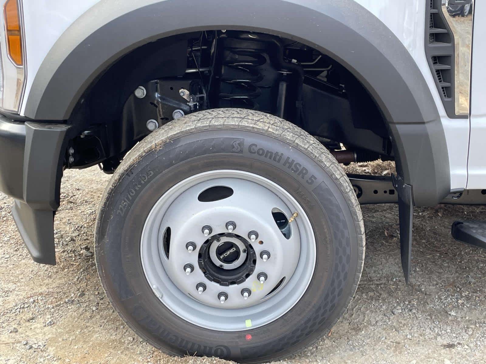 2024 Ford Super Duty F-550 DRW XLT