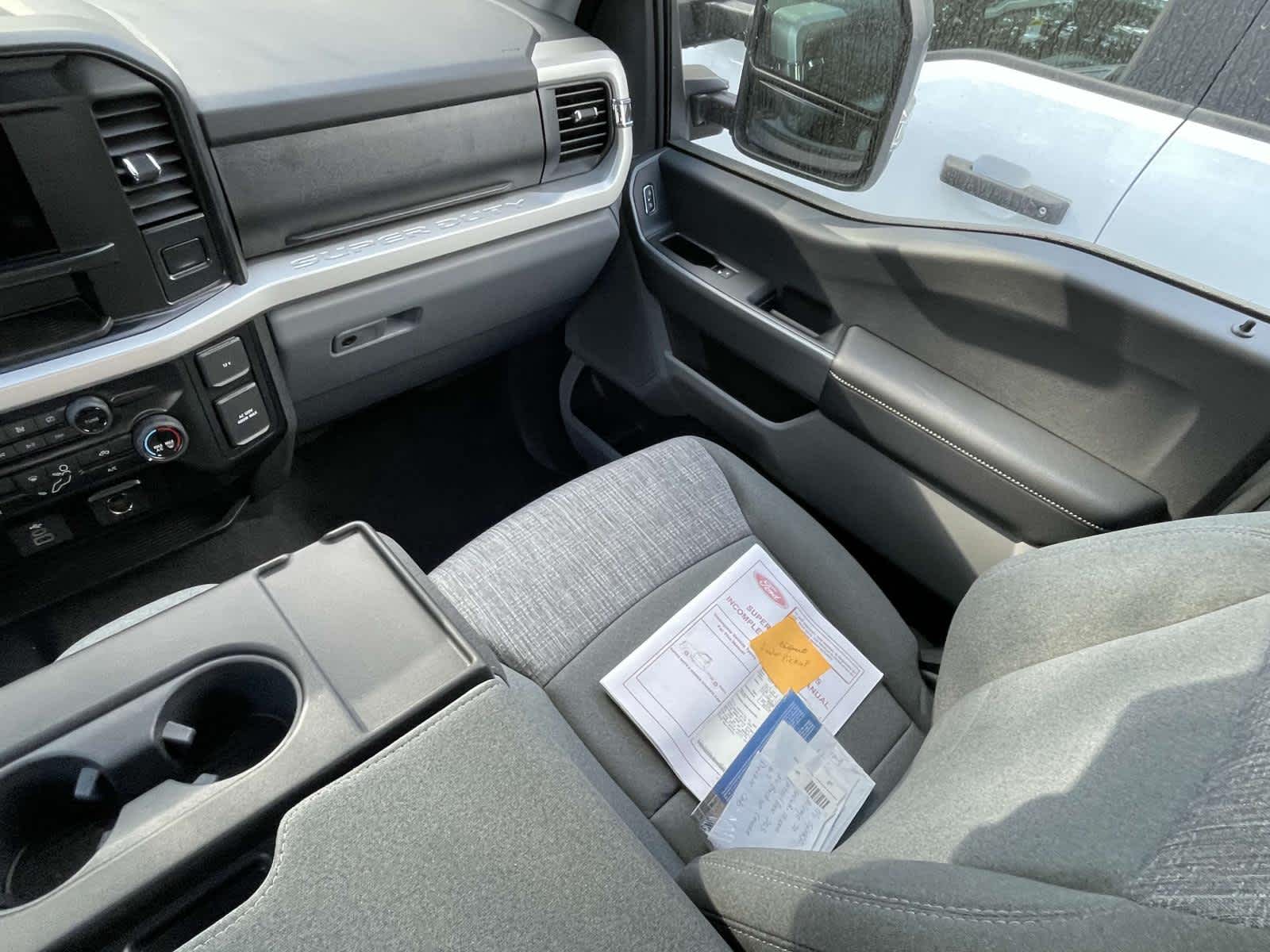 2024 Ford Super Duty F-550 DRW XLT