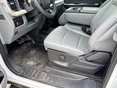 2023 Ford Super Duty F-550 DRW XL