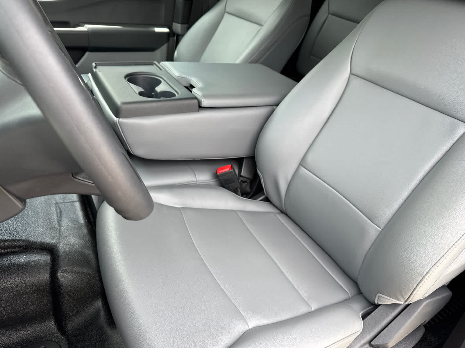 2023 Ford Super Duty F-550 DRW XL