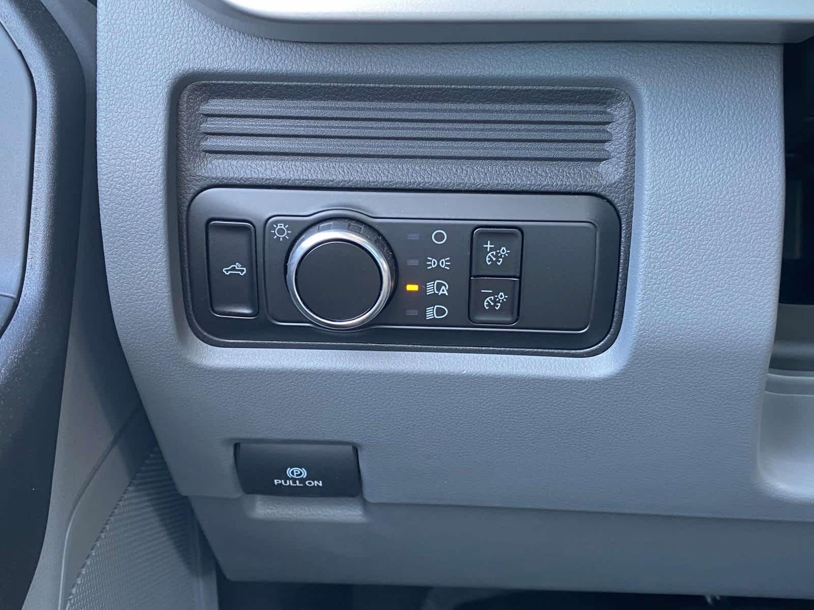 2023 Ford Super Duty F-550 DRW XL