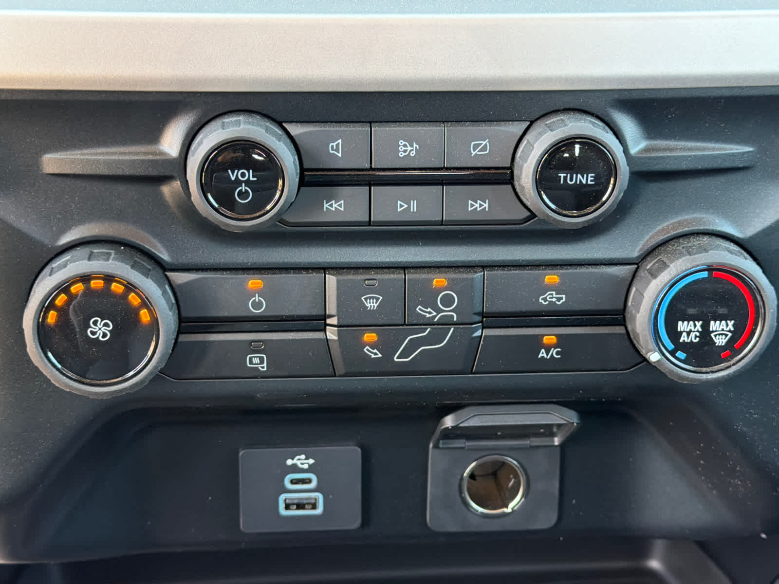 2023 Ford Super Duty F-550 DRW XL