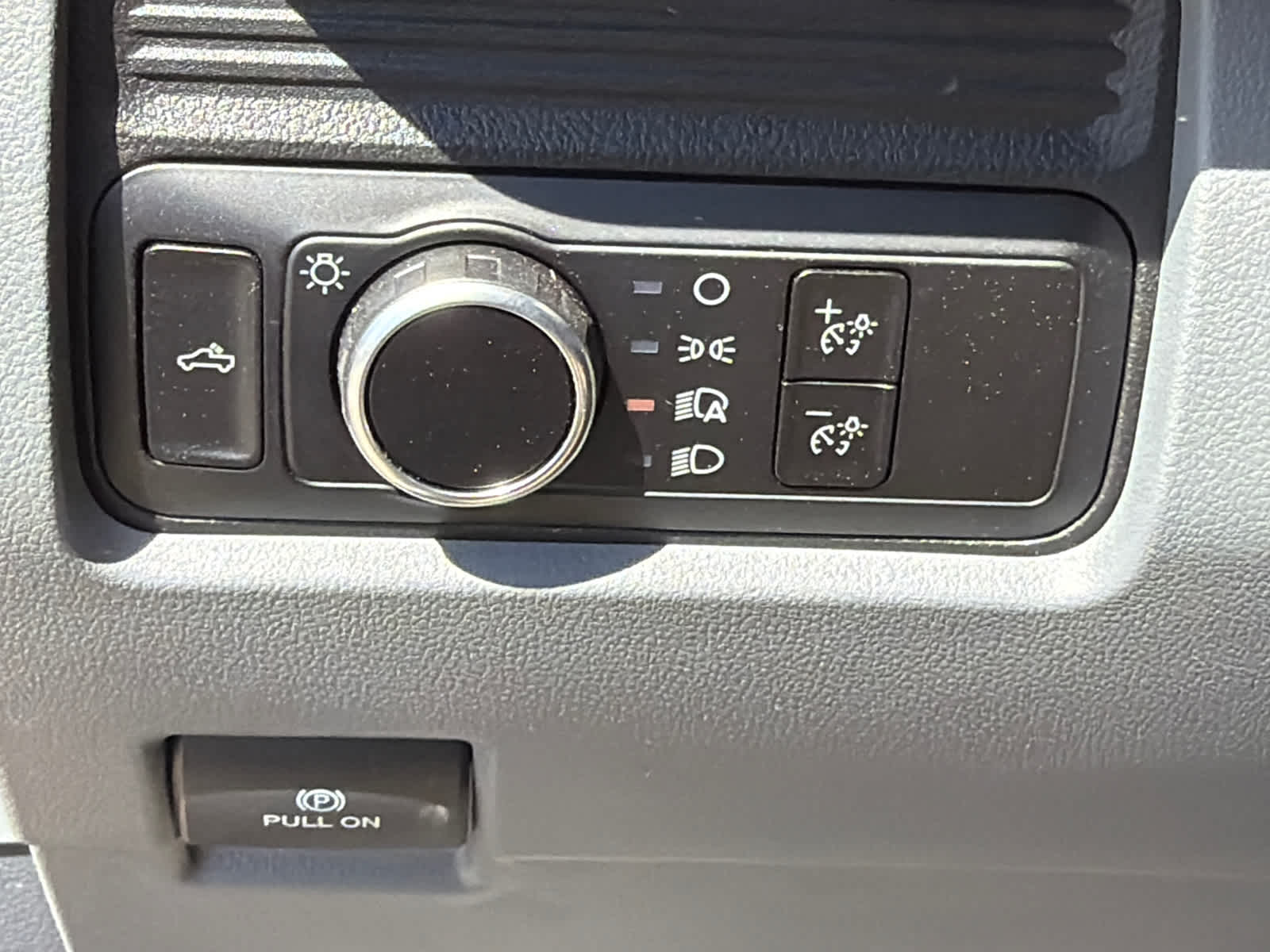 2023 Ford Super Duty F-550 DRW XL