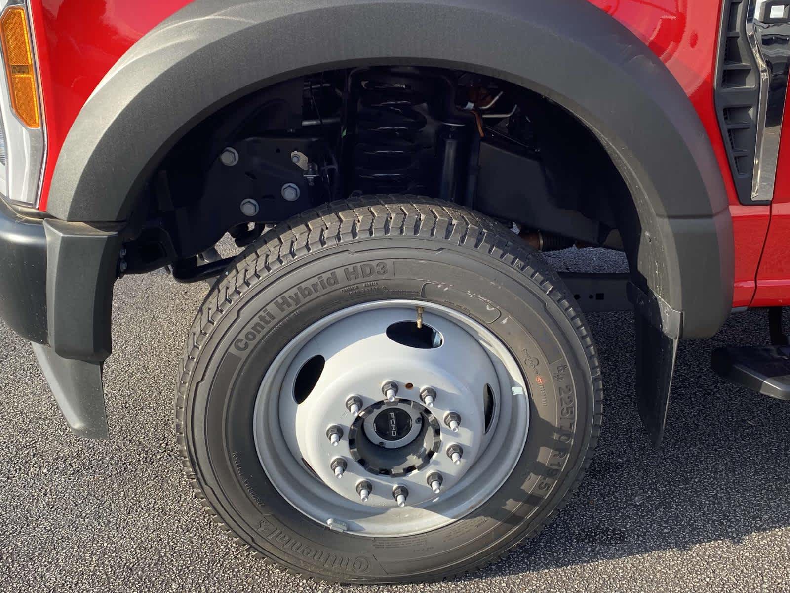 2023 Ford Super Duty F-550 DRW XL