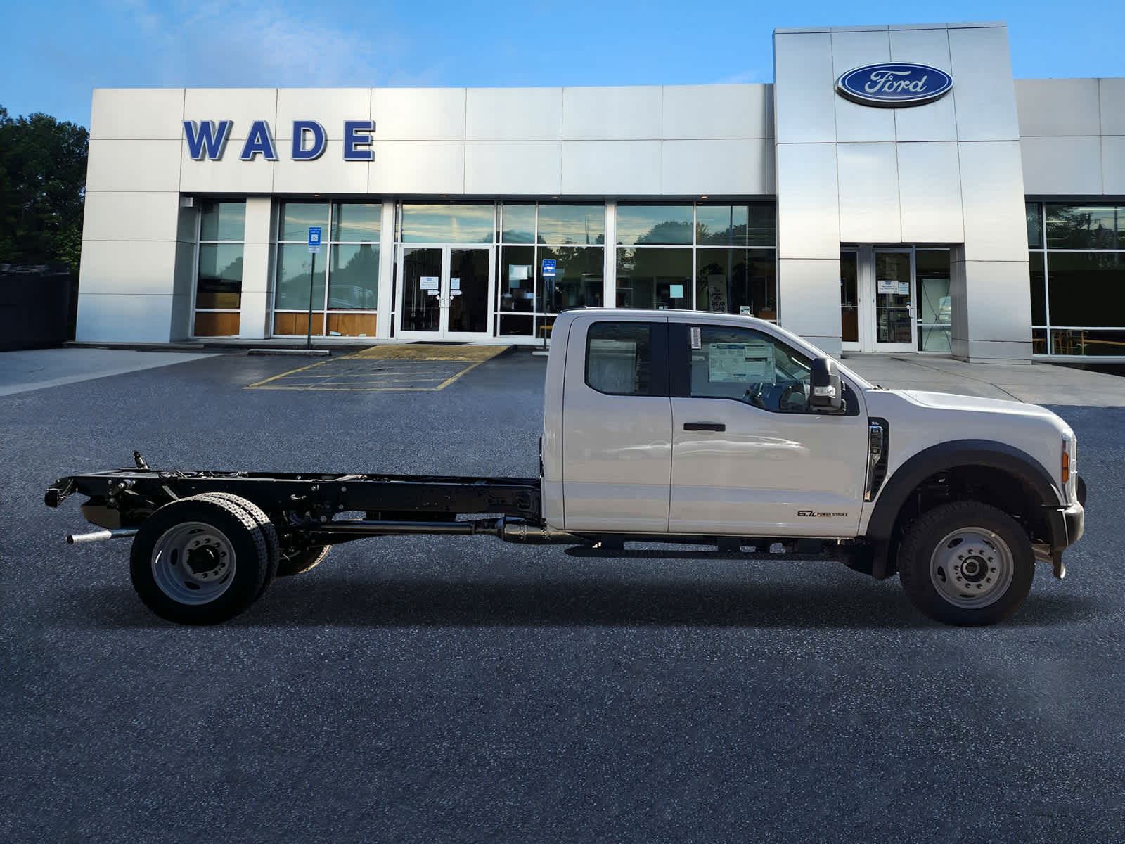 2024 Ford Super Duty F-550 DRW XL