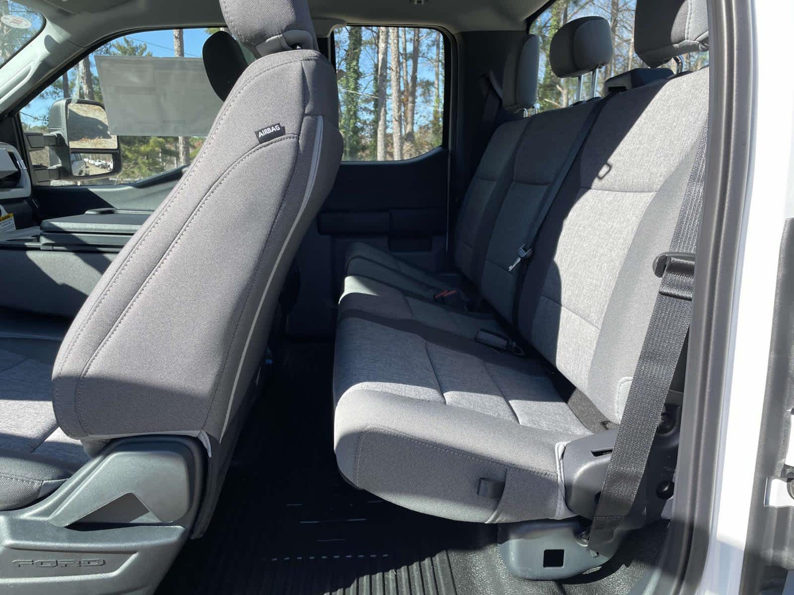 2024 Ford Super Duty F-550 DRW XL