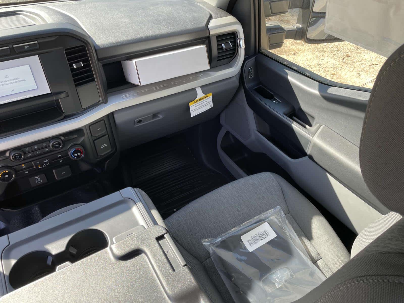 2024 Ford Super Duty F-550 DRW XL