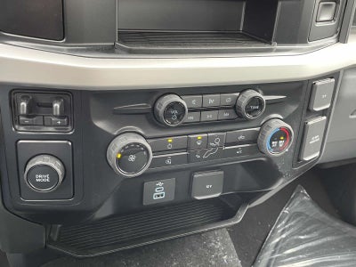 2024 Ford Super Duty F-600 DRW XLT