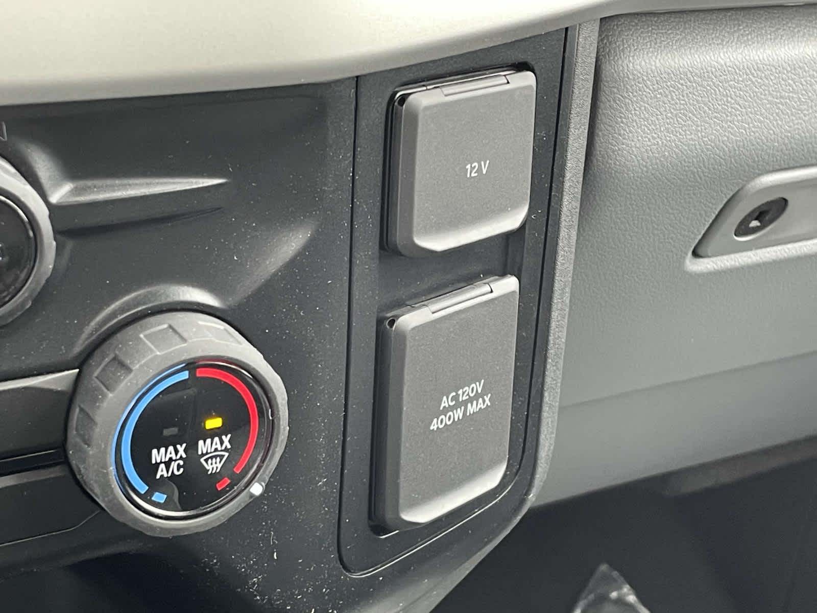 2024 Ford Super Duty F-600 DRW XLT