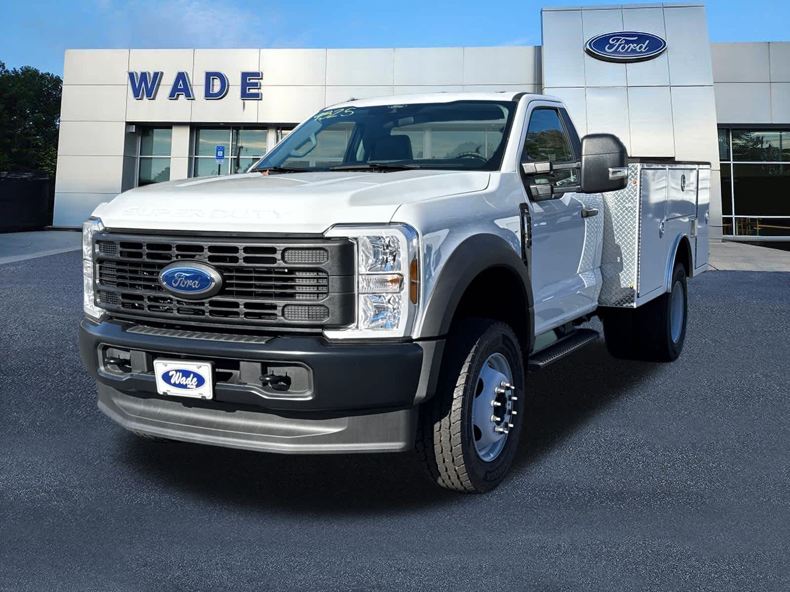 2024 Ford Super Duty F-600 DRW XL