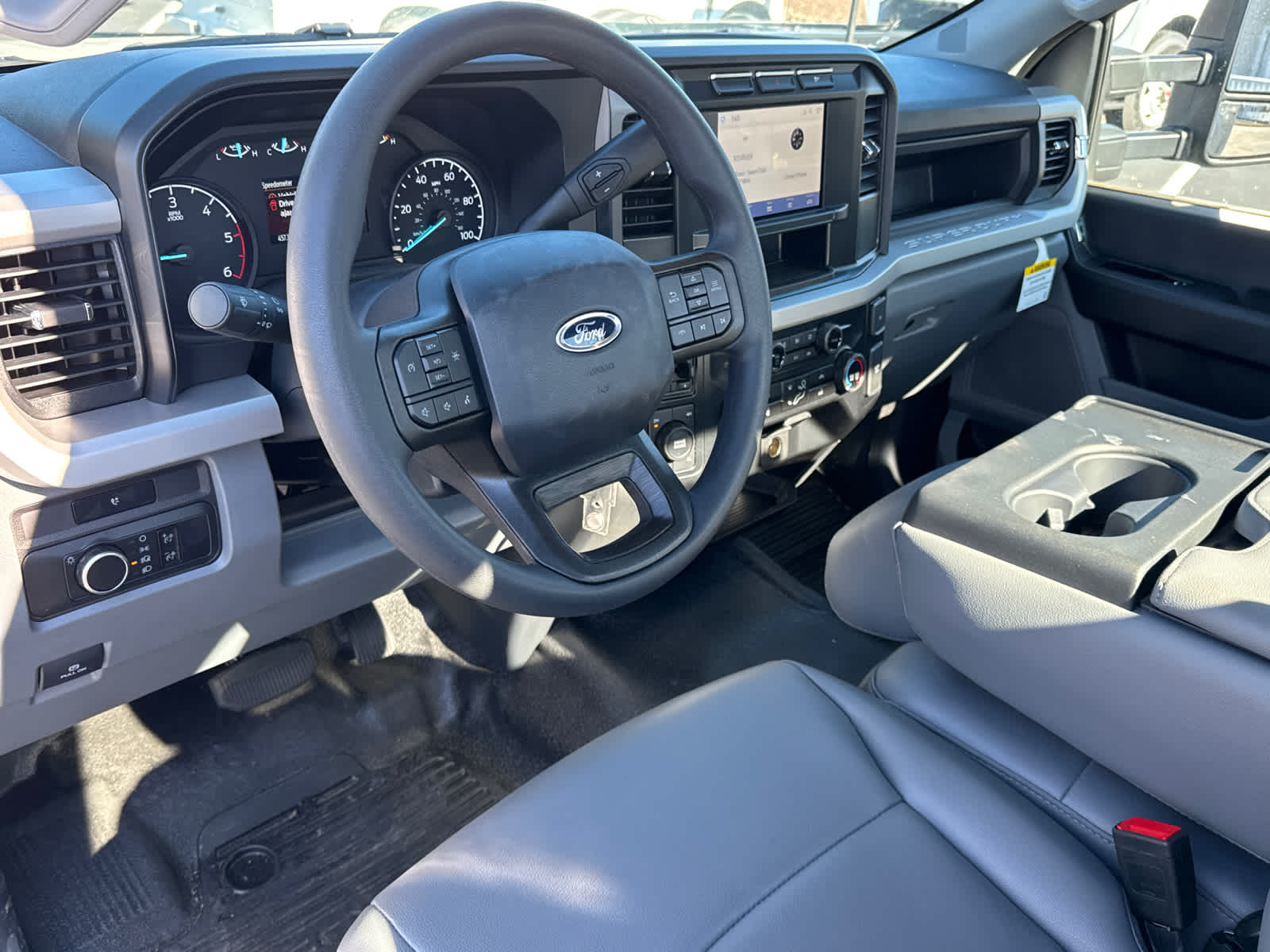 2024 Ford Super Duty F-600 DRW XL