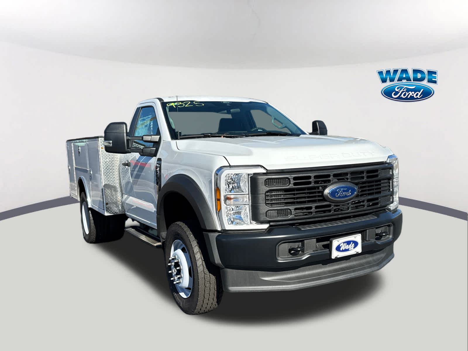 2024 Ford Super Duty F-600 DRW XL