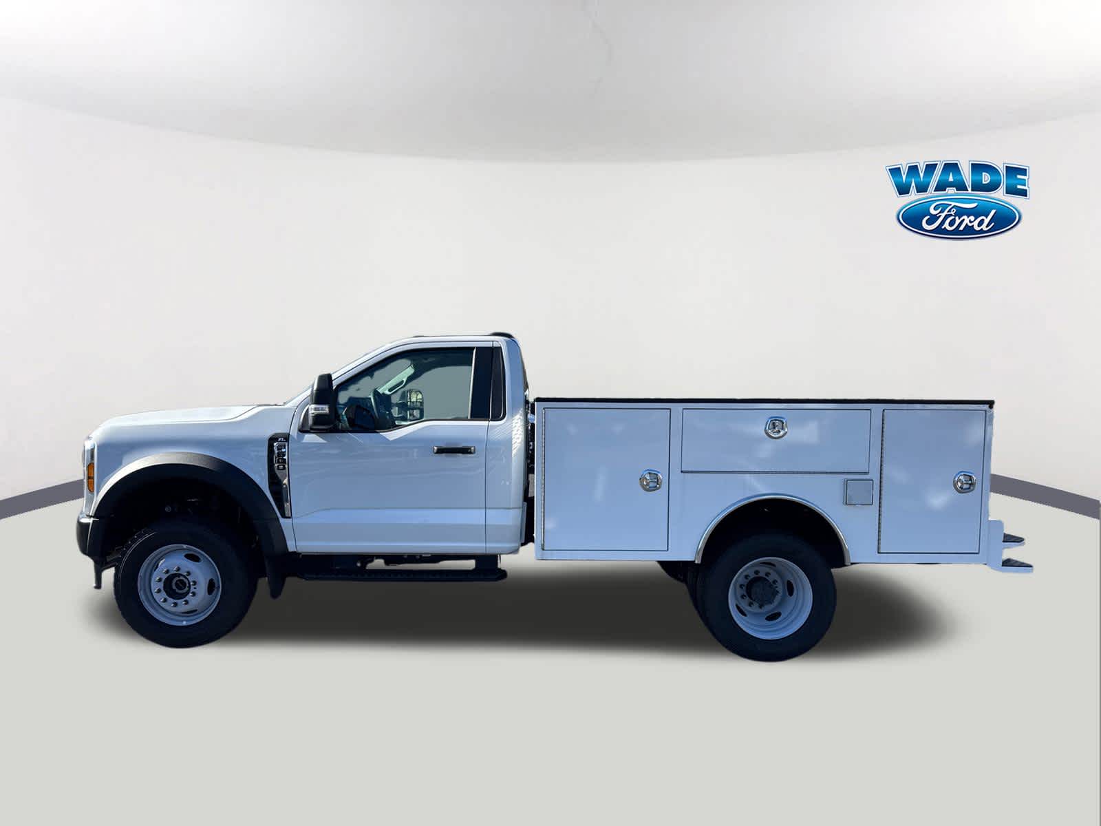 2024 Ford Super Duty F-600 DRW XL
