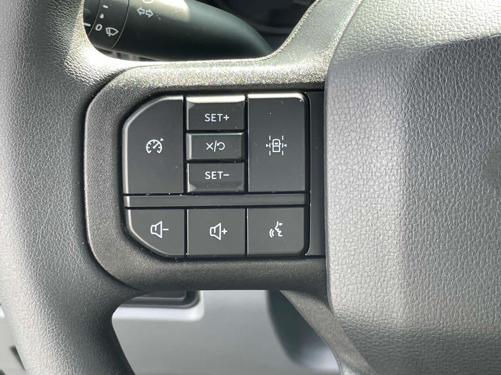 2024 Ford Super Duty F-350 DRW XL