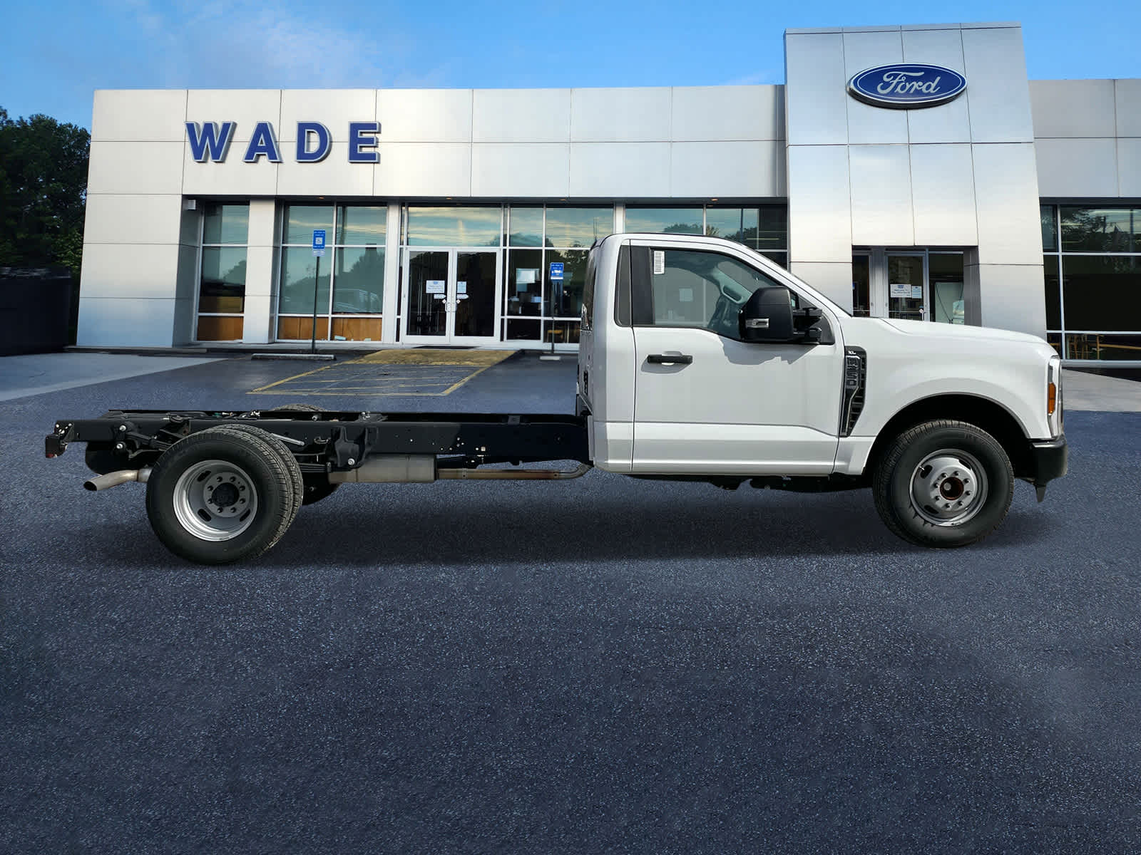 2024 Ford Super Duty F-350 DRW XL