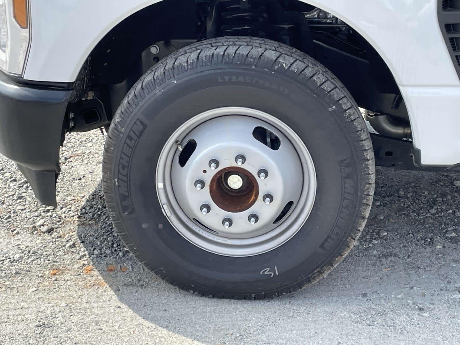 2024 Ford Super Duty F-350 DRW XL