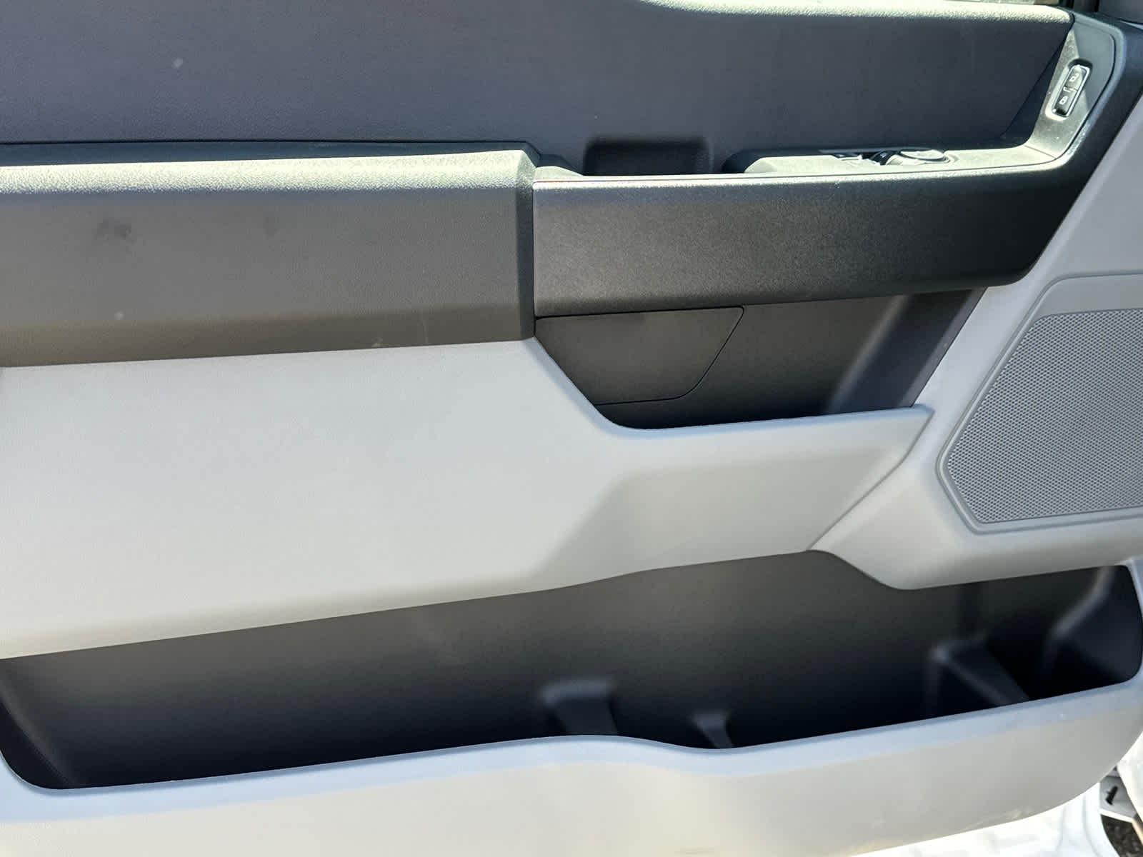 2024 Ford Super Duty F-350 DRW XL