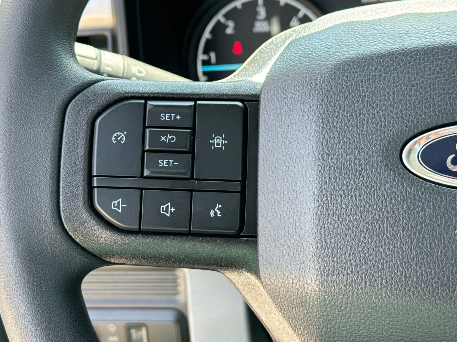 2024 Ford Super Duty F-350 DRW XL