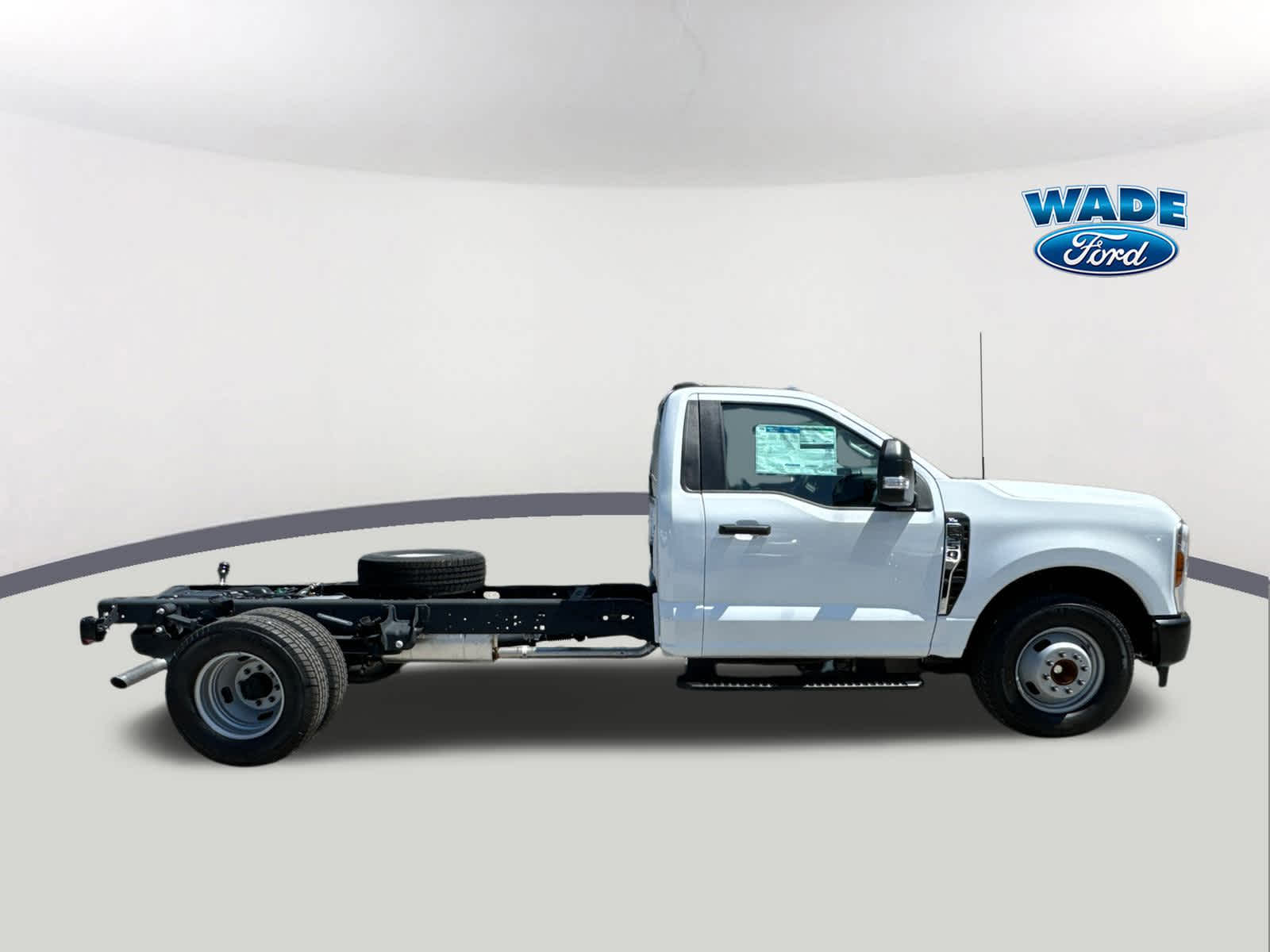 2024 Ford Super Duty F-350 DRW XL
