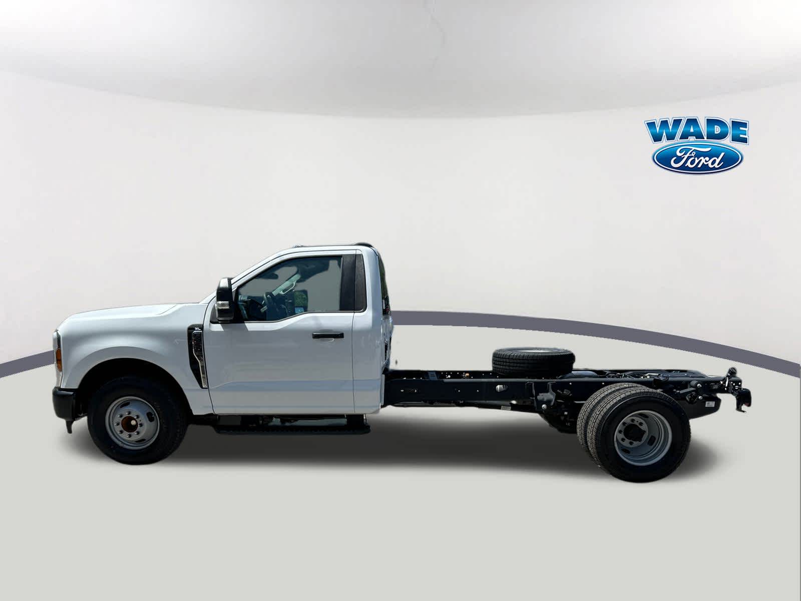 2024 Ford Super Duty F-350 DRW XL