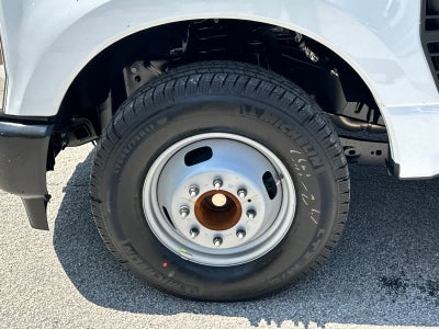 2024 Ford Super Duty F-350 DRW XL