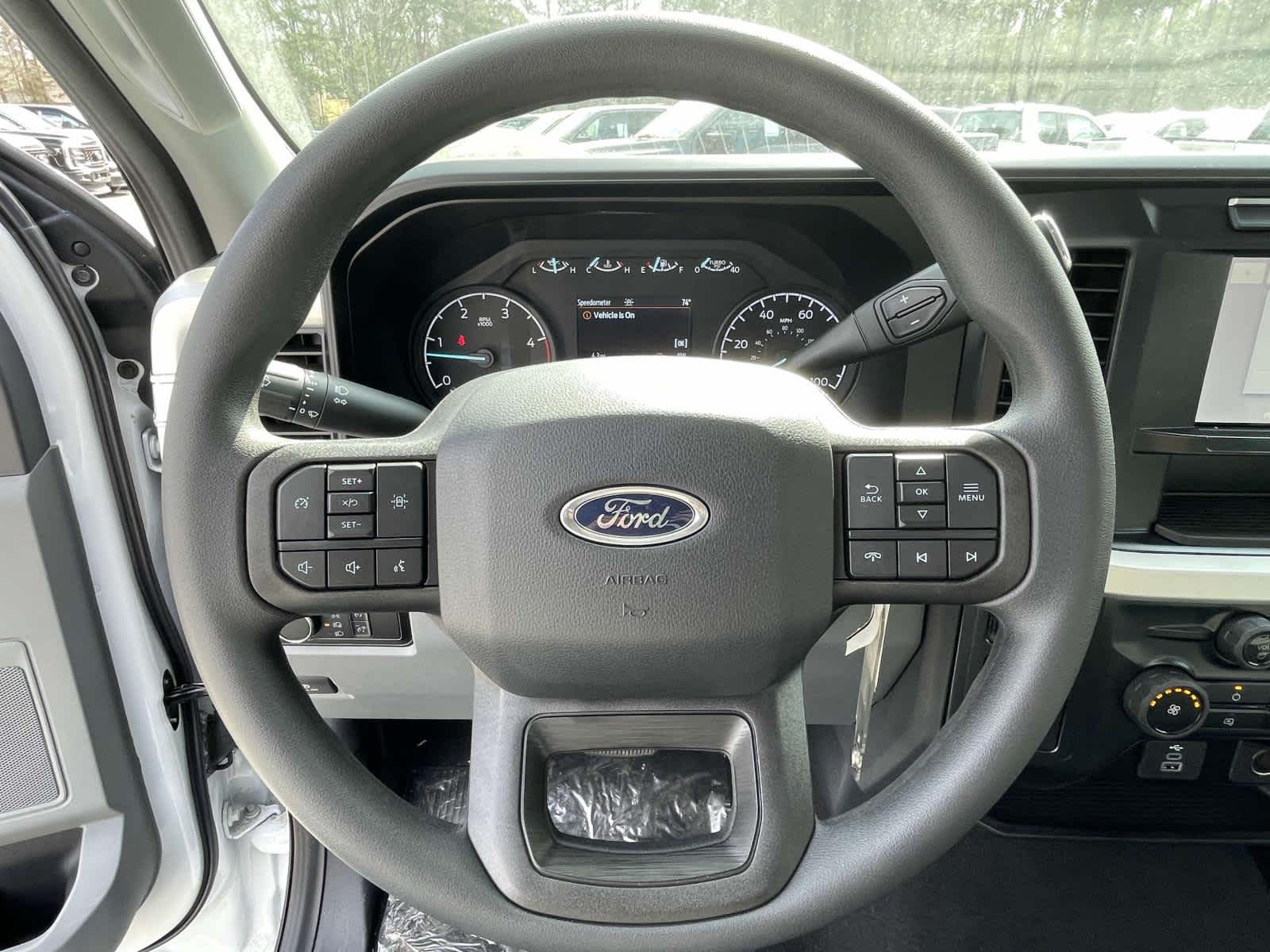 2024 Ford Super Duty F-350 DRW XLT