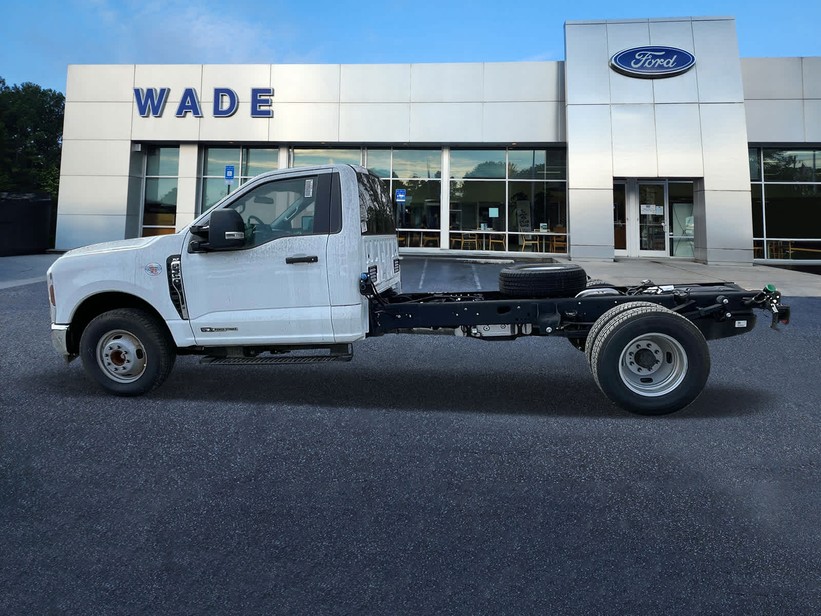 2024 Ford Super Duty F-350 DRW XLT