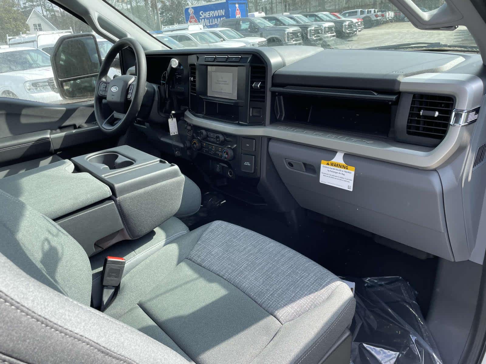 2024 Ford Super Duty F-350 DRW XLT