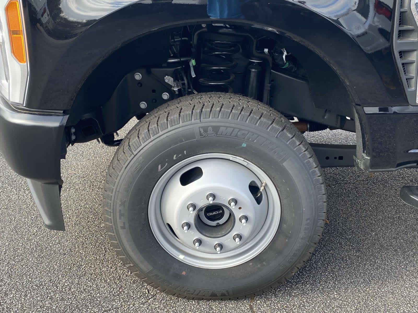 2023 Ford Super Duty F-350 DRW XL