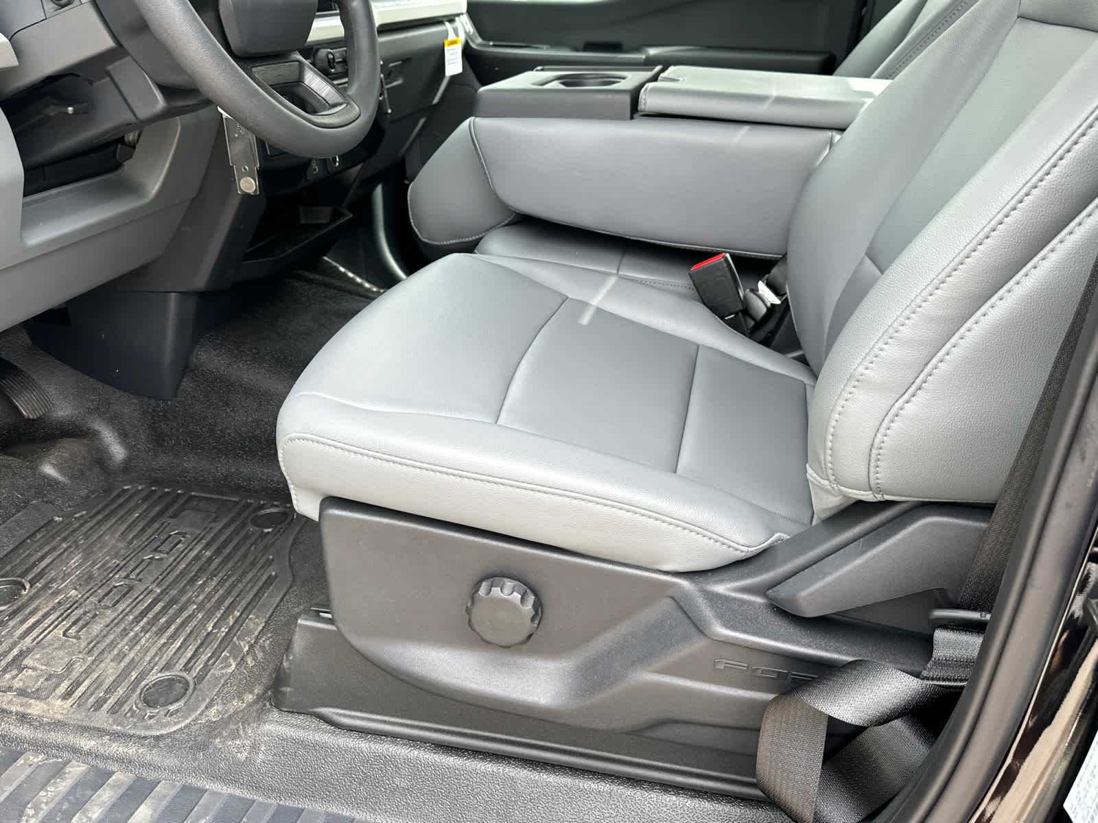 2023 Ford Super Duty F-350 DRW XL