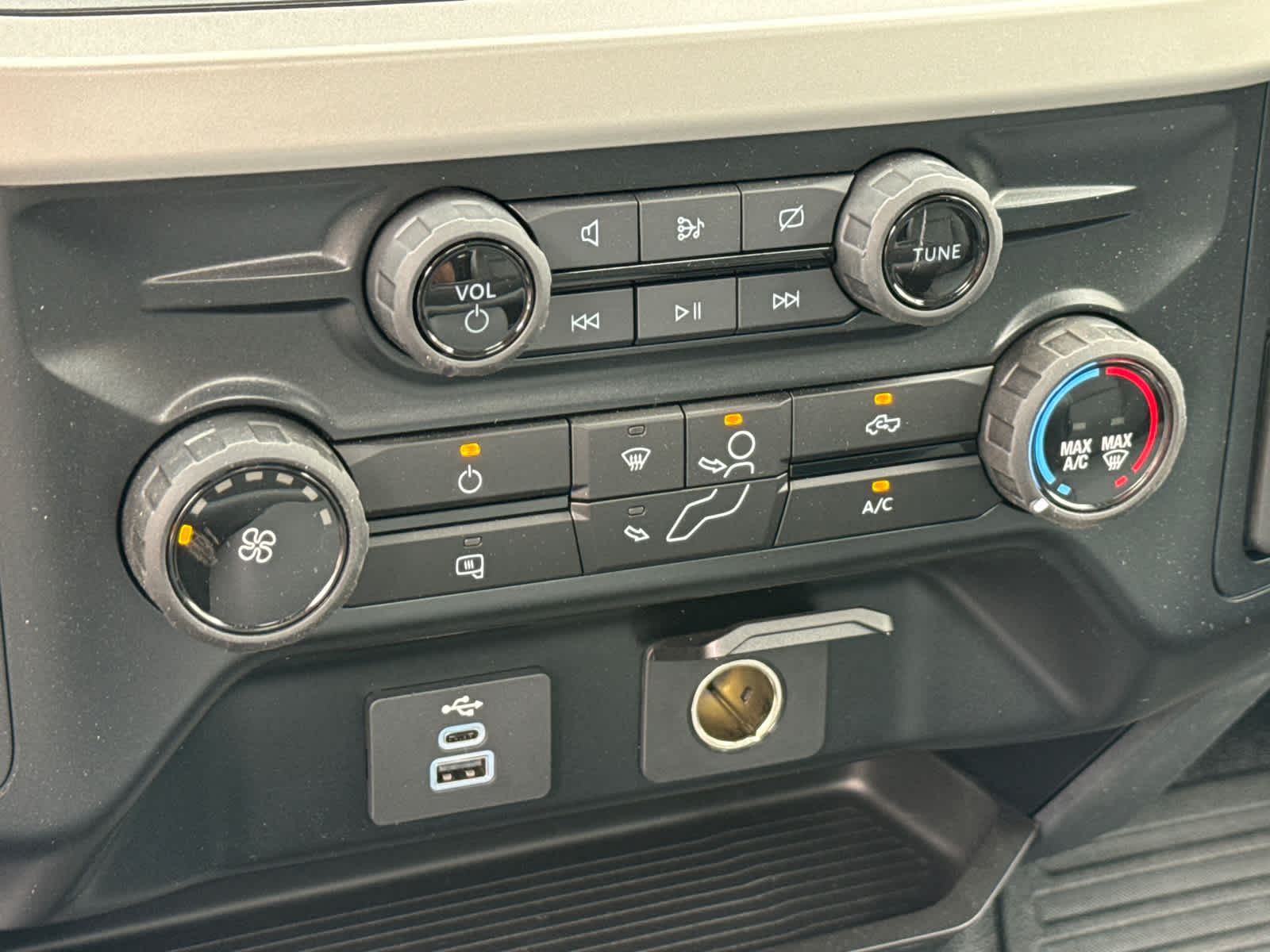 2023 Ford Super Duty F-350 DRW XL