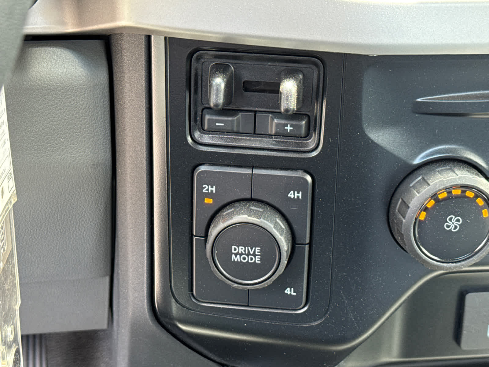 2023 Ford Super Duty F-350 DRW XL