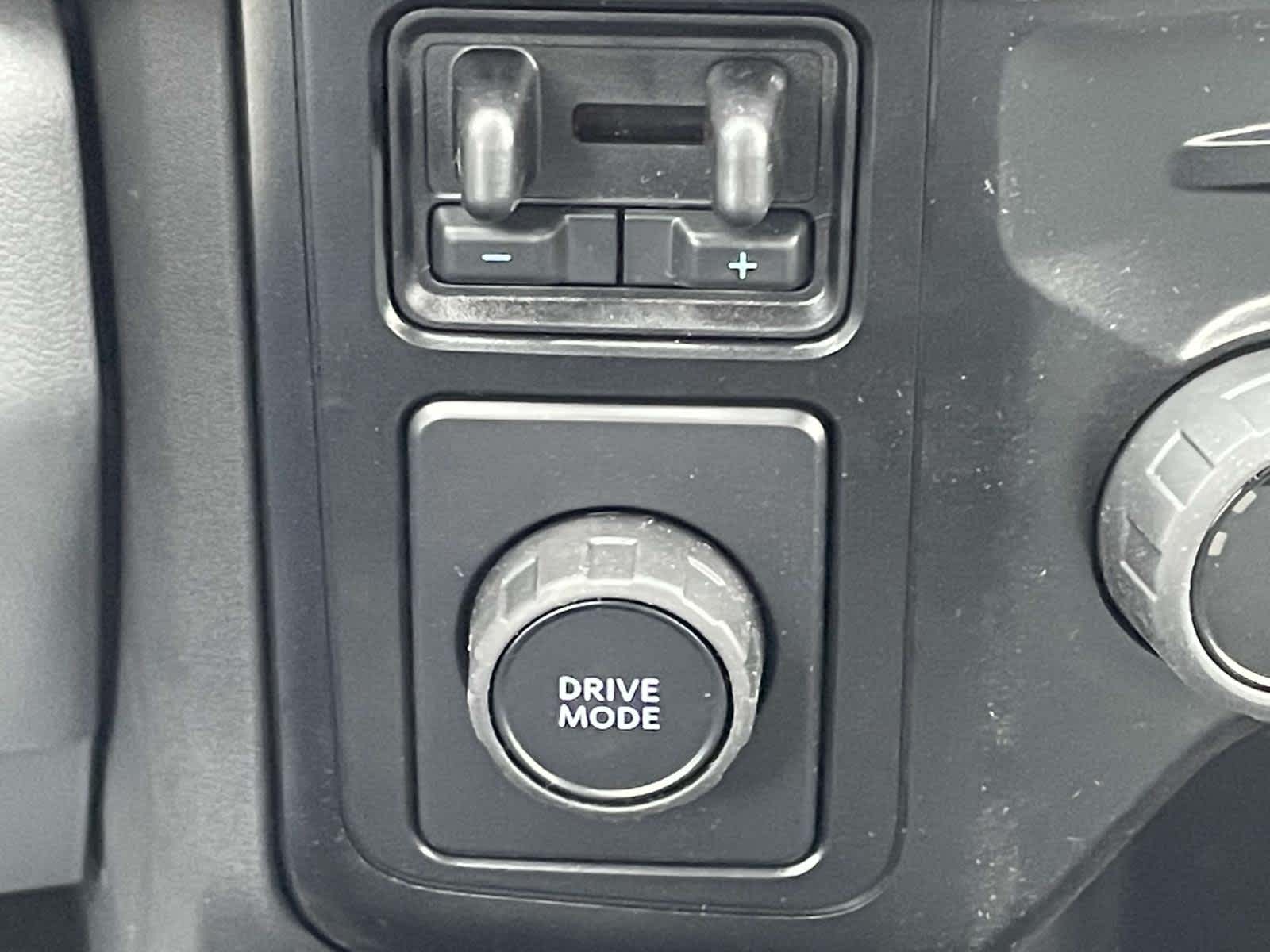 2024 Ford Super Duty F-450 DRW XLT