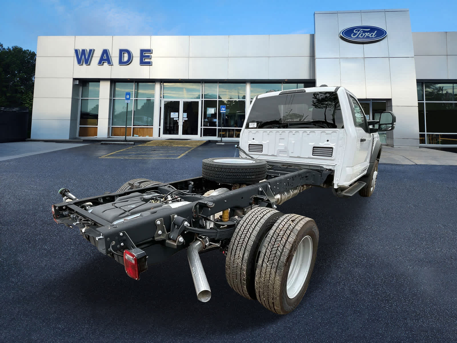 2024 Ford Super Duty F-450 DRW XLT