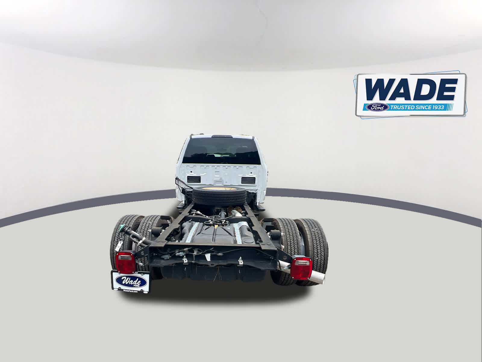 2024 Ford Super Duty F-450 DRW XLT