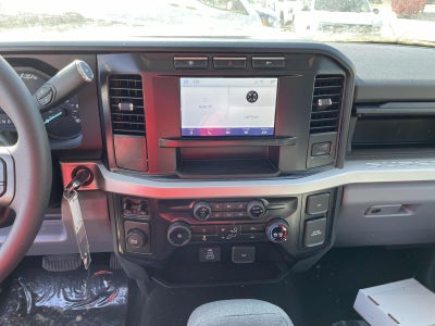 2024 Ford Super Duty F-450 DRW XLT