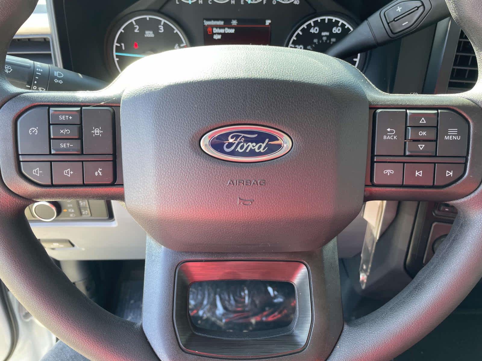 2024 Ford Super Duty F-450 DRW XLT