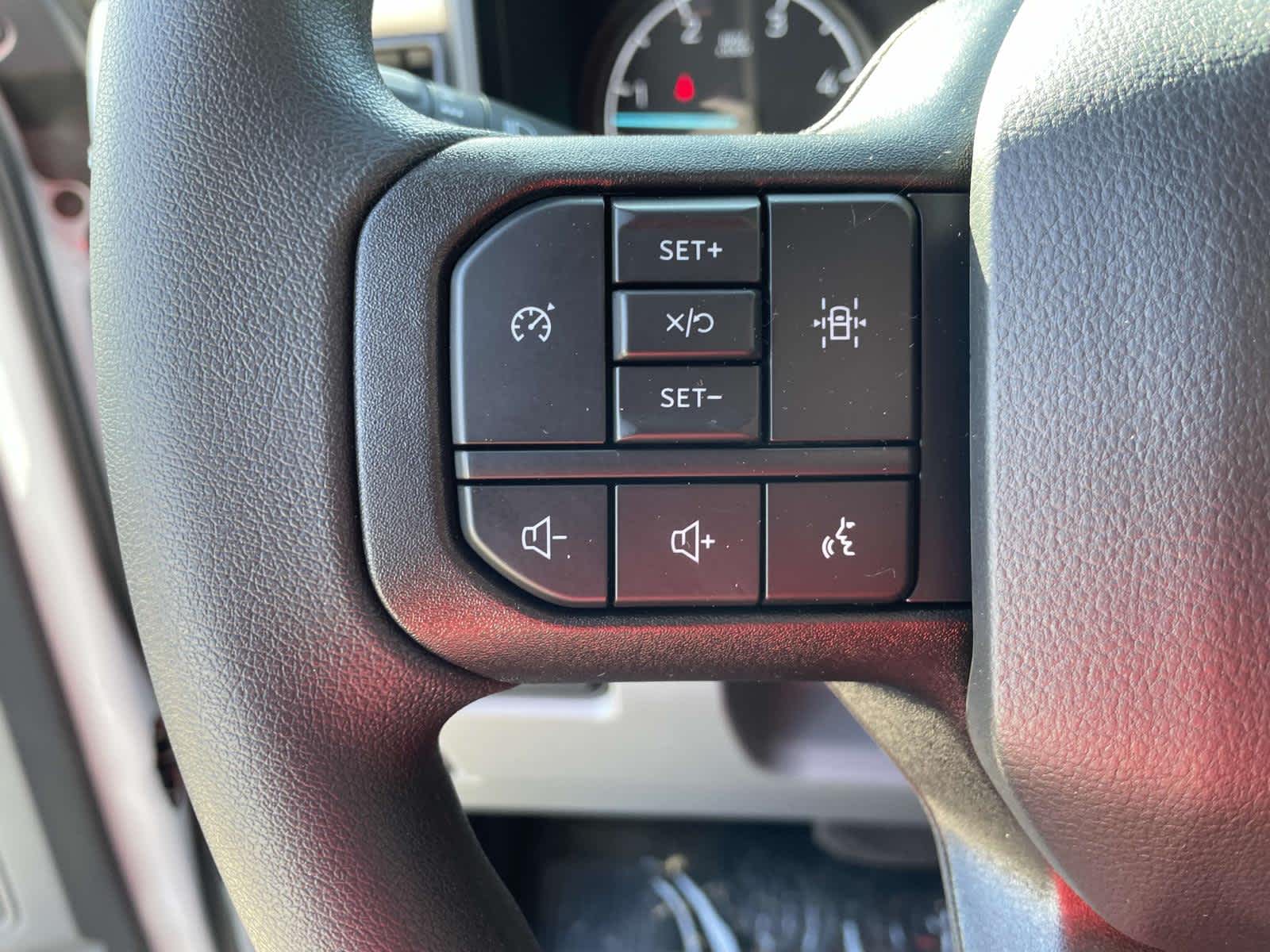 2024 Ford Super Duty F-450 DRW XLT