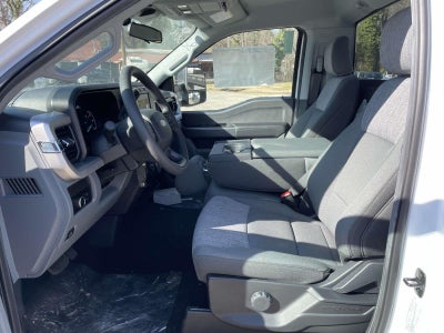 2024 Ford Super Duty F-450 DRW XLT